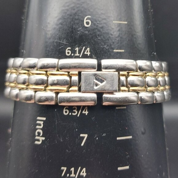 Vintage Liz Claiborne WA5803 Quartz Ladies Watch – Two-Tone Gold/Silver Bracelet